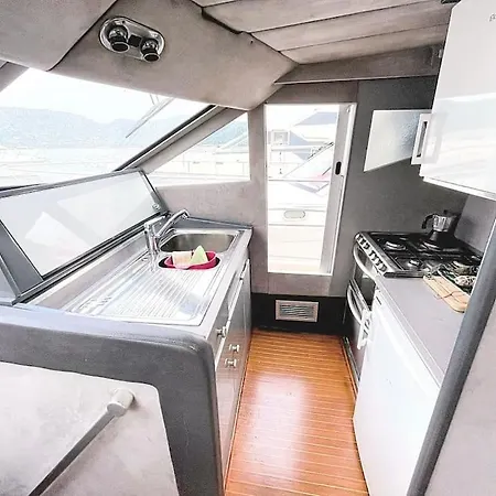Hotel en barco Sejour Insolite A Bord D'un Yacht A Vecchio *